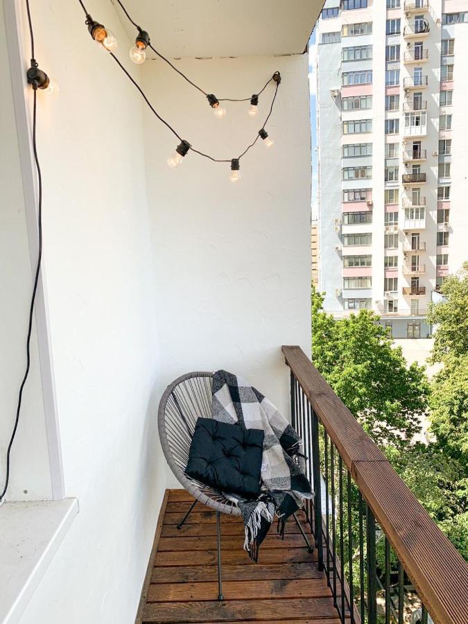 Birdie Home At Nauky Metro Kharkiv Exterior photo